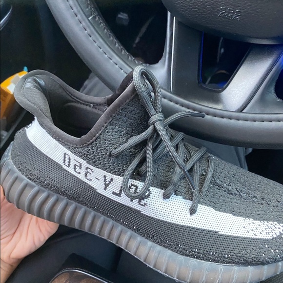 Yeezy 350 V2 Oreo